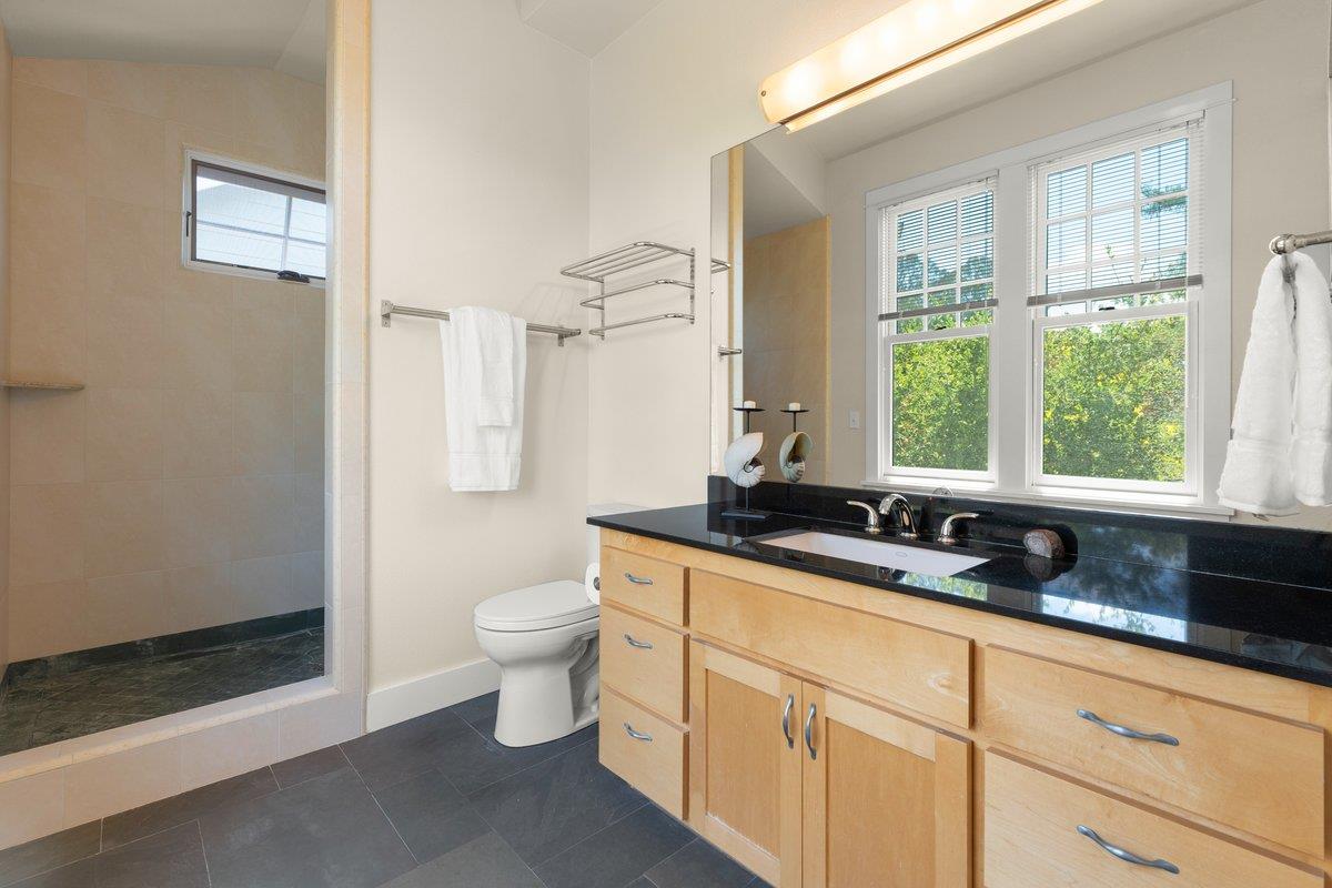 Detail Gallery Image 13 of 17 For 119 Tosca Ter, Santa Cruz,  CA 95060 - 3 Beds | 2/1 Baths