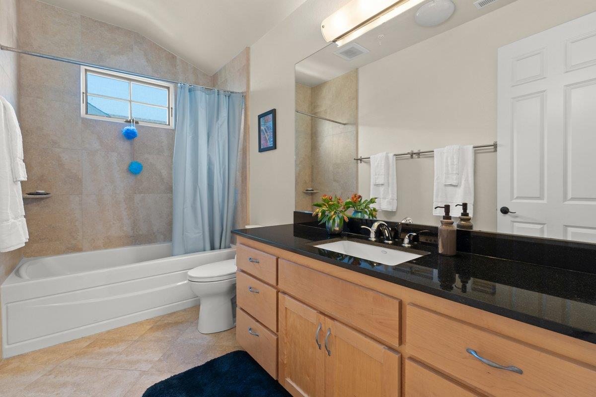 Detail Gallery Image 15 of 17 For 119 Tosca Ter, Santa Cruz,  CA 95060 - 3 Beds | 2/1 Baths