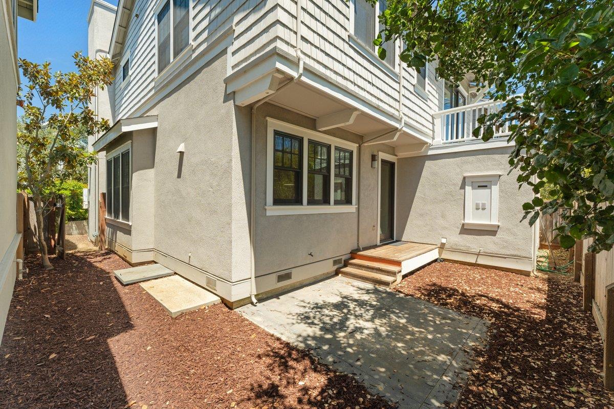 Detail Gallery Image 16 of 17 For 119 Tosca Ter, Santa Cruz,  CA 95060 - 3 Beds | 2/1 Baths