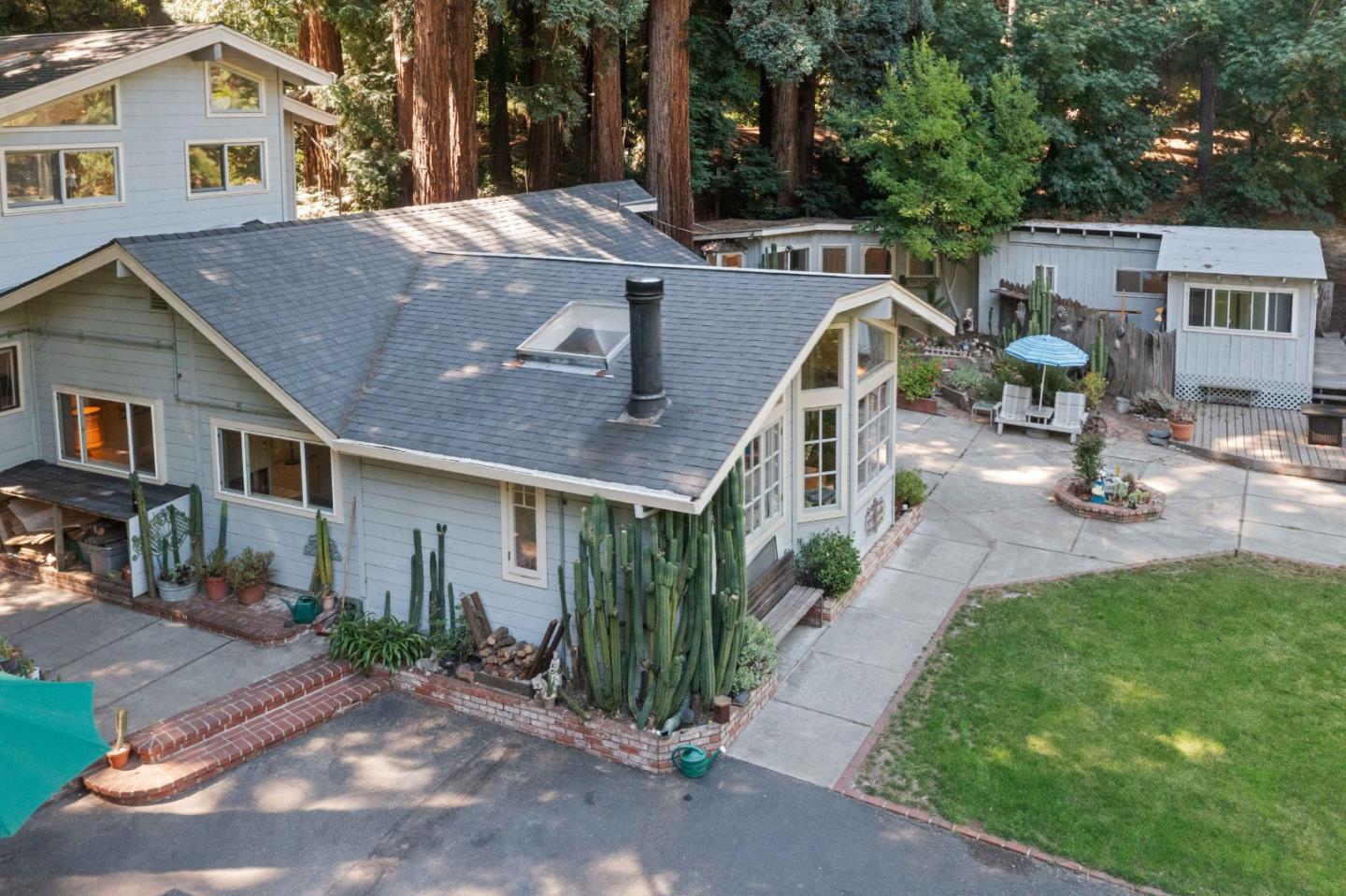 Detail Gallery Image 4 of 58 For 2510 Bean Creek Rd, Scotts Valley,  CA 95066 - 5 Beds | 3 Baths