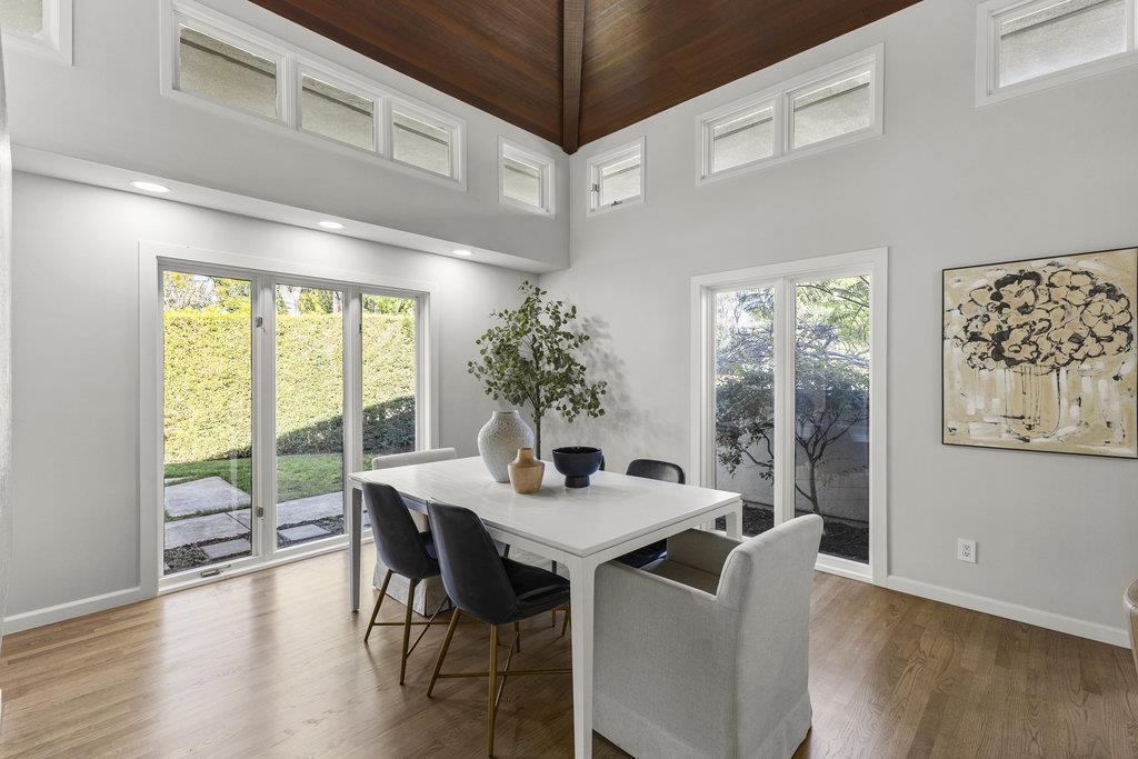 Detail Gallery Image 16 of 82 For 1621 El Sereno Ct, Los Altos,  CA 94024 - 3 Beds | 2/1 Baths