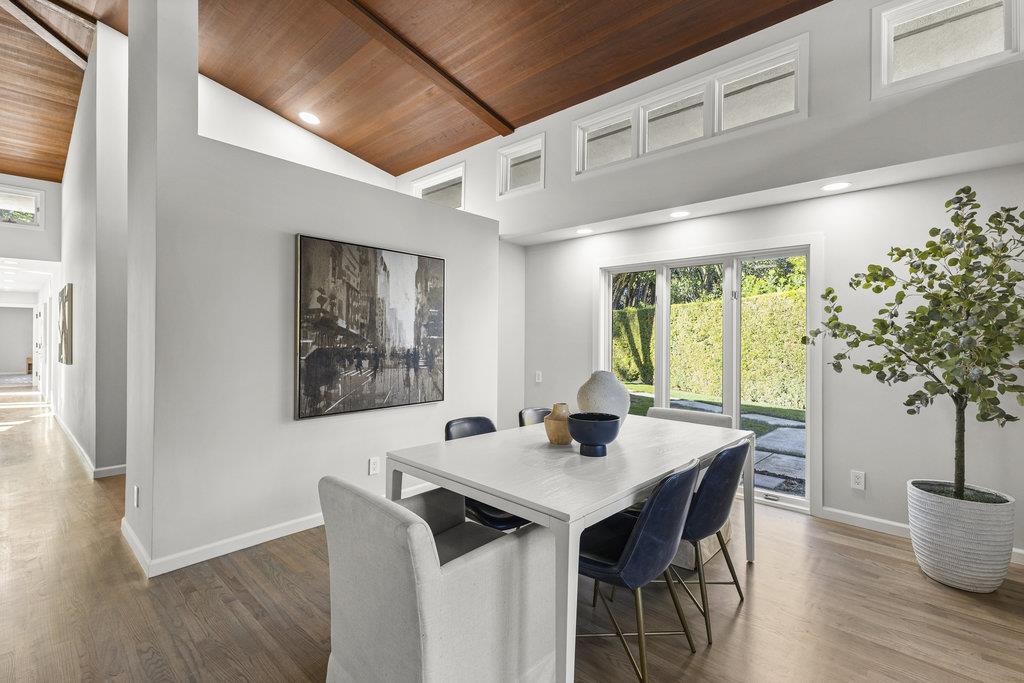 Detail Gallery Image 17 of 82 For 1621 El Sereno Ct, Los Altos,  CA 94024 - 3 Beds | 2/1 Baths
