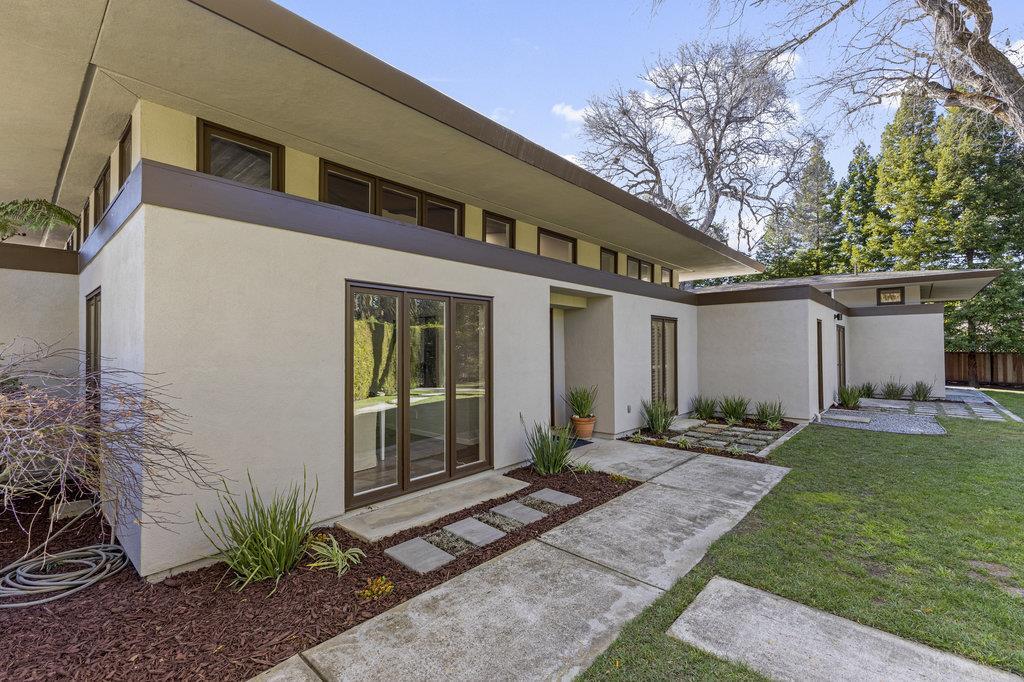 Detail Gallery Image 4 of 82 For 1621 El Sereno Ct, Los Altos,  CA 94024 - 3 Beds | 2/1 Baths