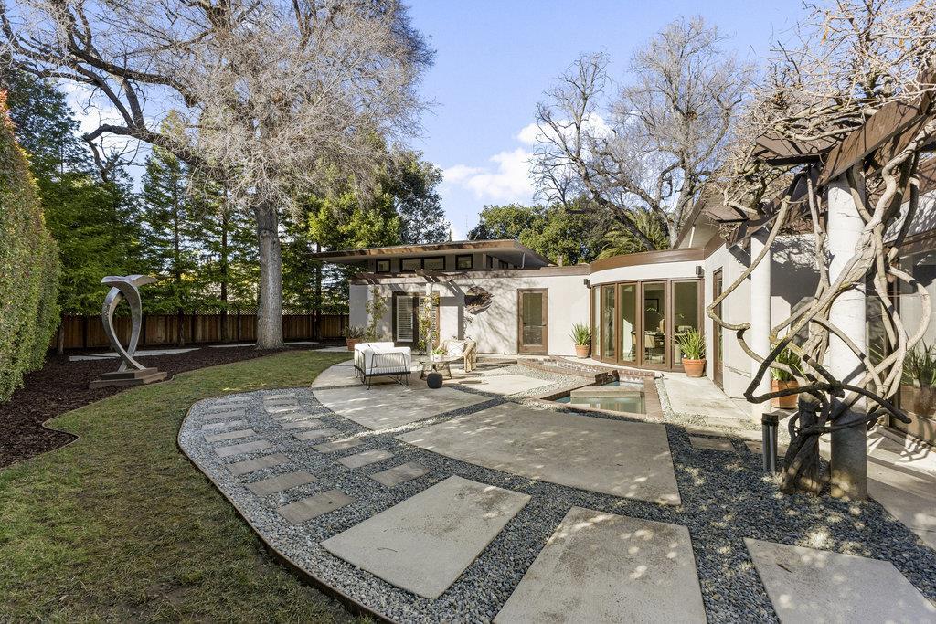 Detail Gallery Image 69 of 82 For 1621 El Sereno Ct, Los Altos,  CA 94024 - 3 Beds | 2/1 Baths