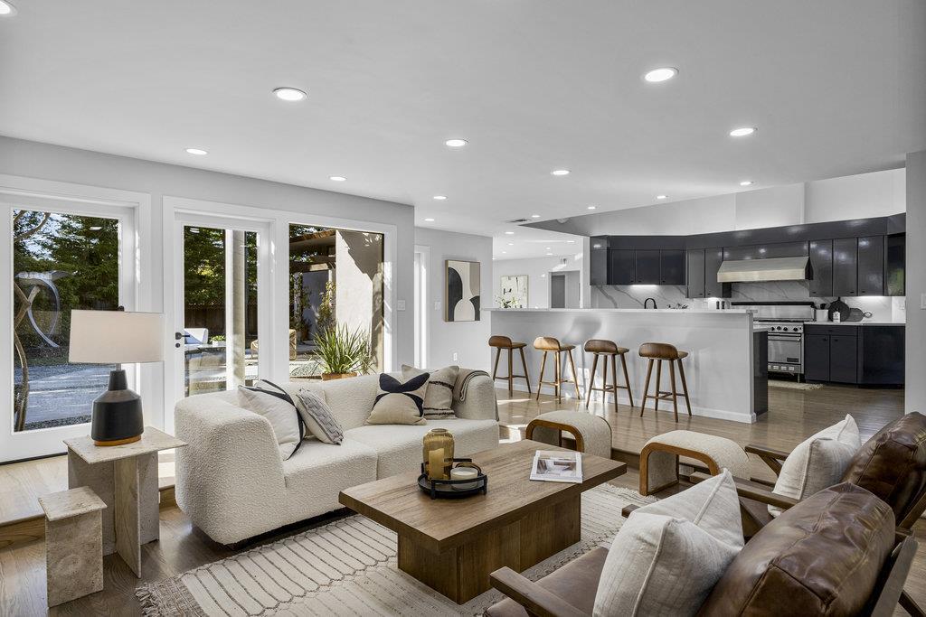 Detail Gallery Image 8 of 82 For 1621 El Sereno Ct, Los Altos,  CA 94024 - 3 Beds | 2/1 Baths