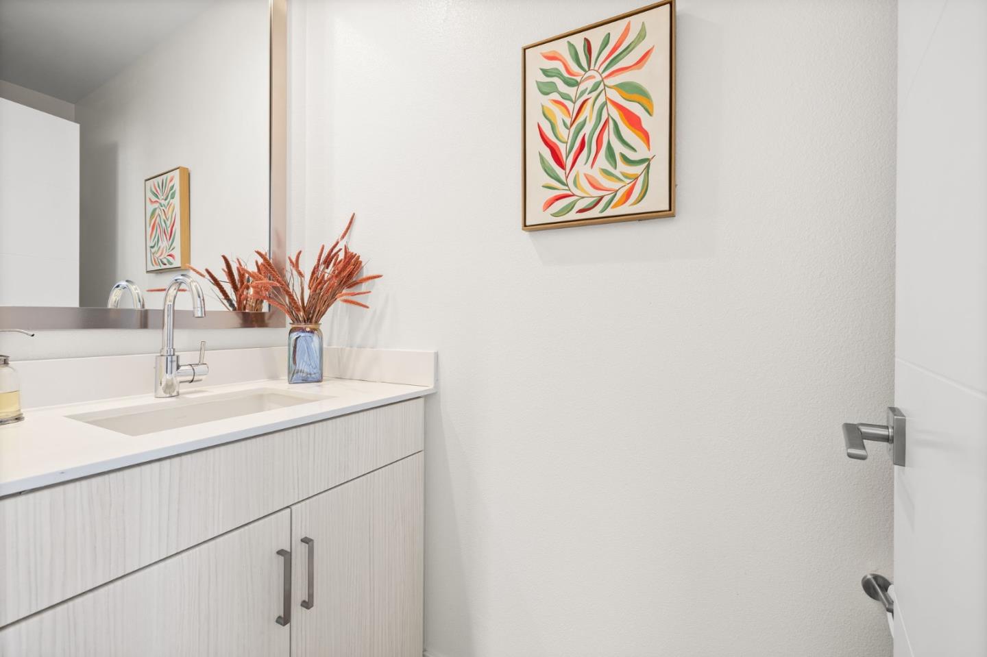 Detail Gallery Image 11 of 26 For 1307 Pullman Way, Oakland,  CA 94607 - 3 Beds | 2/1 Baths