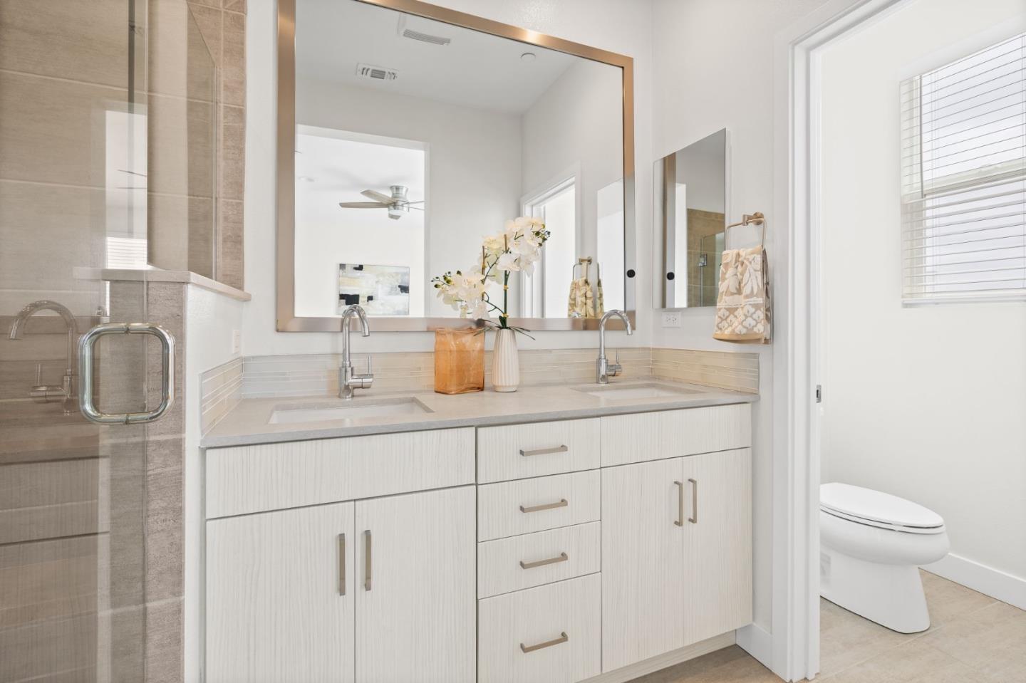 Detail Gallery Image 20 of 26 For 1307 Pullman Way, Oakland,  CA 94607 - 3 Beds | 2/1 Baths