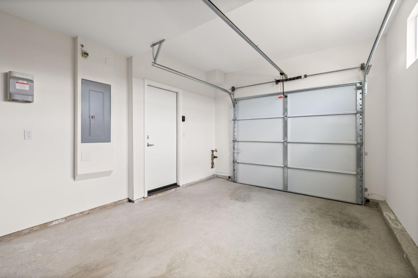 Detail Gallery Image 25 of 26 For 1307 Pullman Way, Oakland,  CA 94607 - 3 Beds | 2/1 Baths
