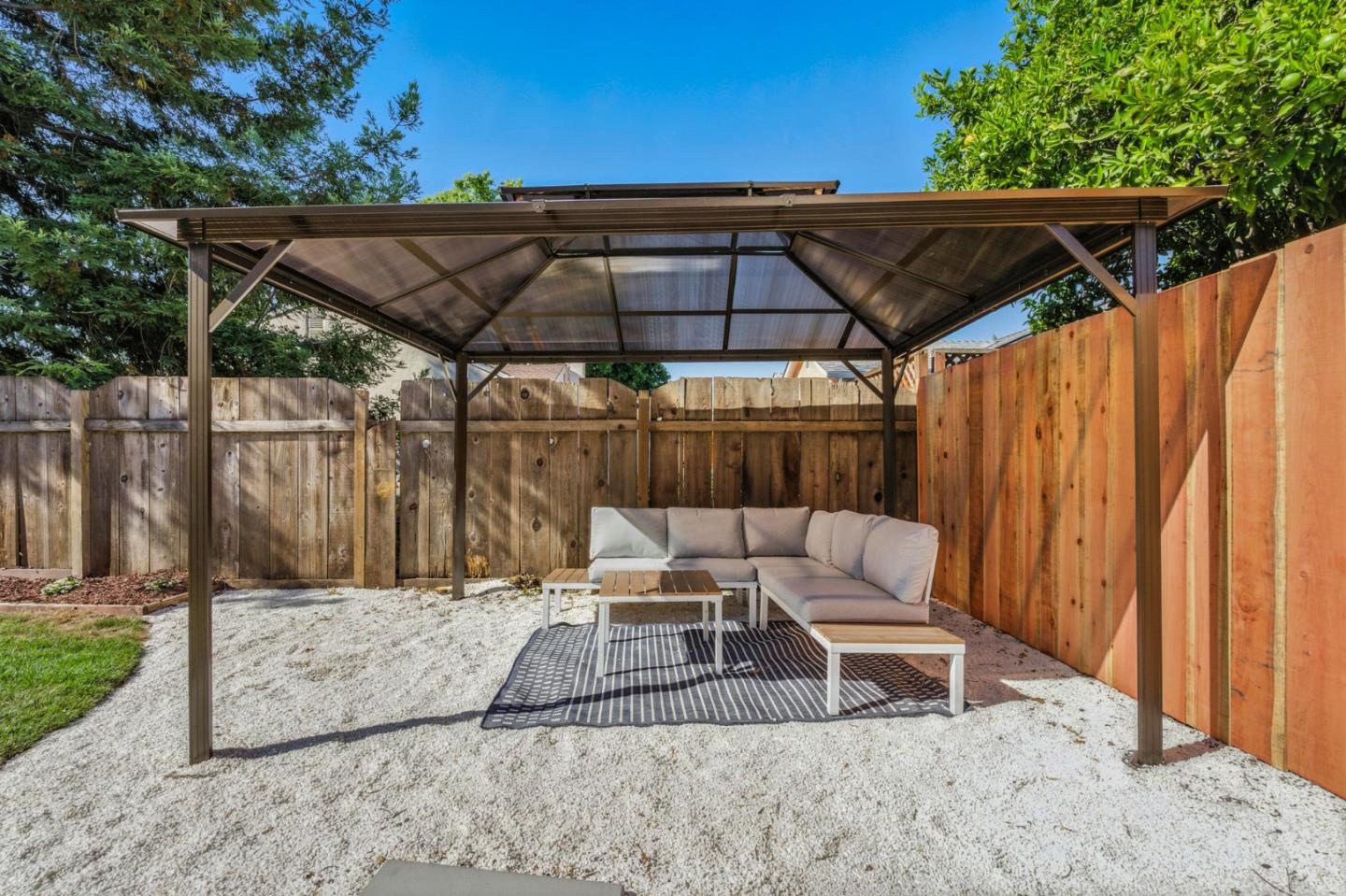 Detail Gallery Image 26 of 35 For 241 E Taylor Ave, Sunnyvale,  CA 94085 - 3 Beds | 2 Baths