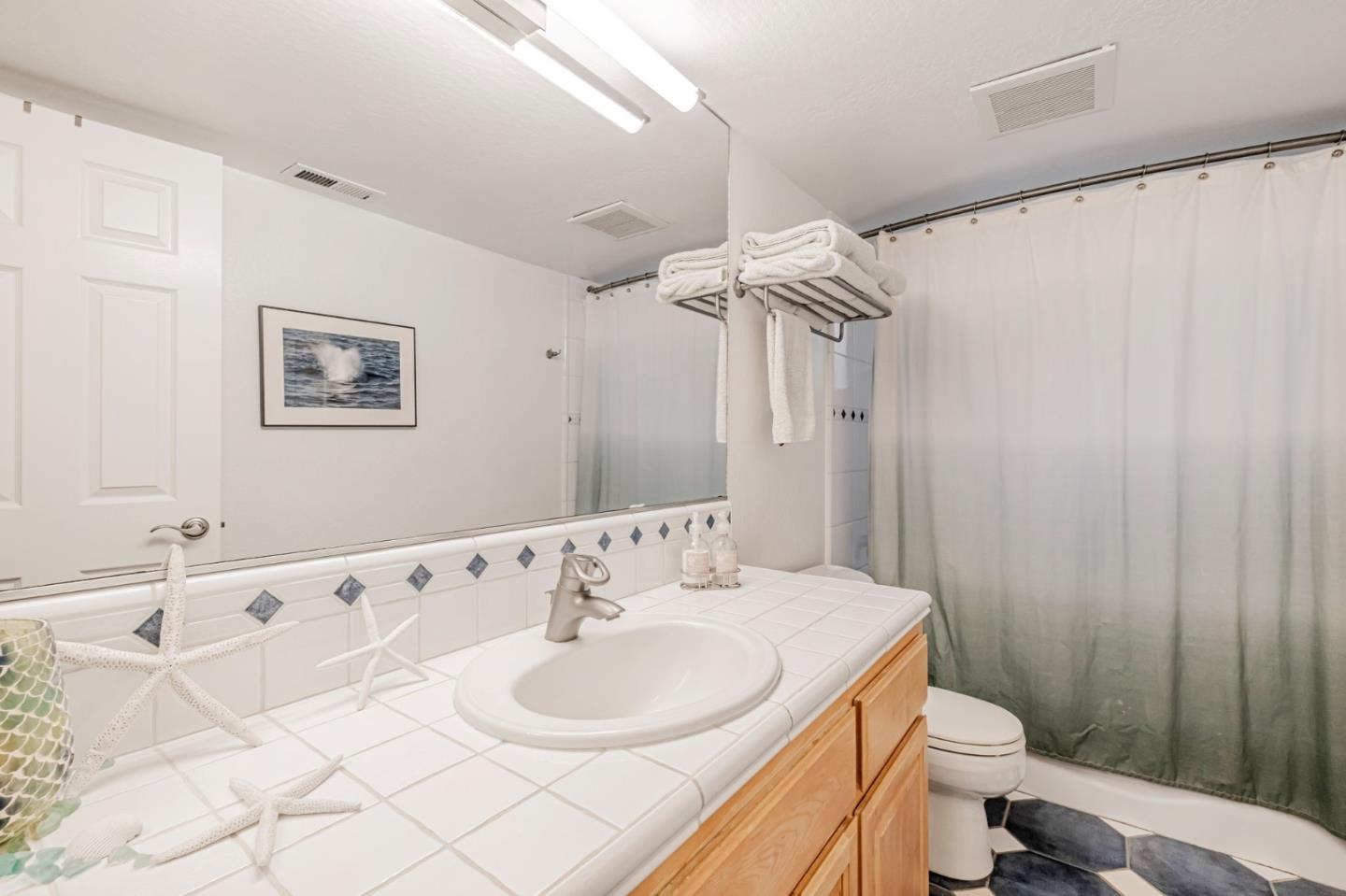 Detail Gallery Image 28 of 43 For 155 Farallon Ct, Aptos,  CA 95003 - 4 Beds | 3 Baths