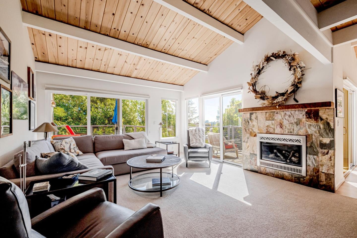 Detail Gallery Image 4 of 43 For 155 Farallon Ct, Aptos,  CA 95003 - 4 Beds | 3 Baths