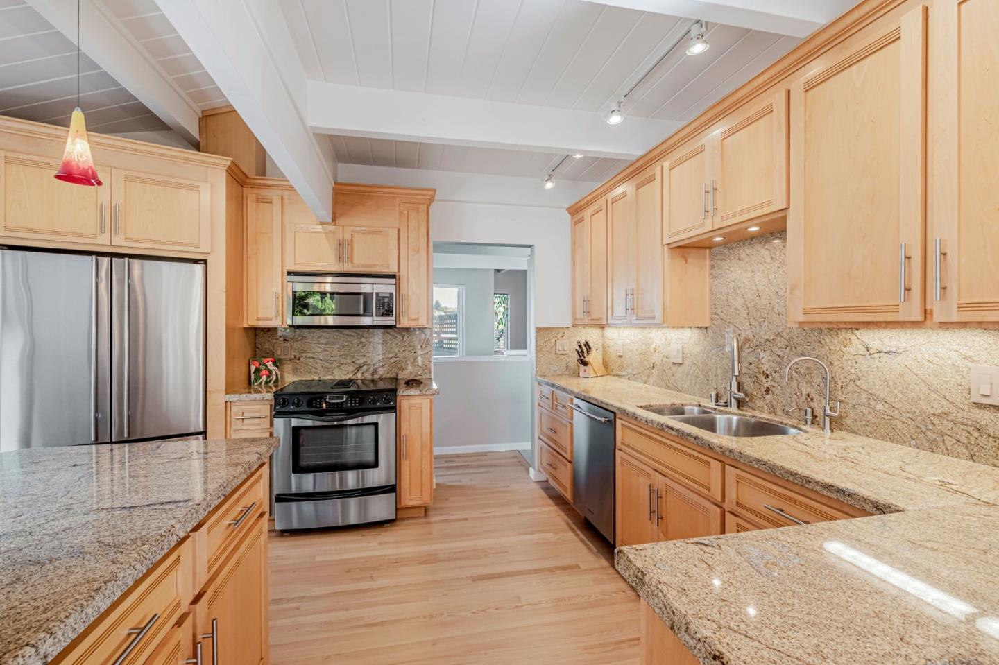 Detail Gallery Image 8 of 43 For 155 Farallon Ct, Aptos,  CA 95003 - 4 Beds | 3 Baths