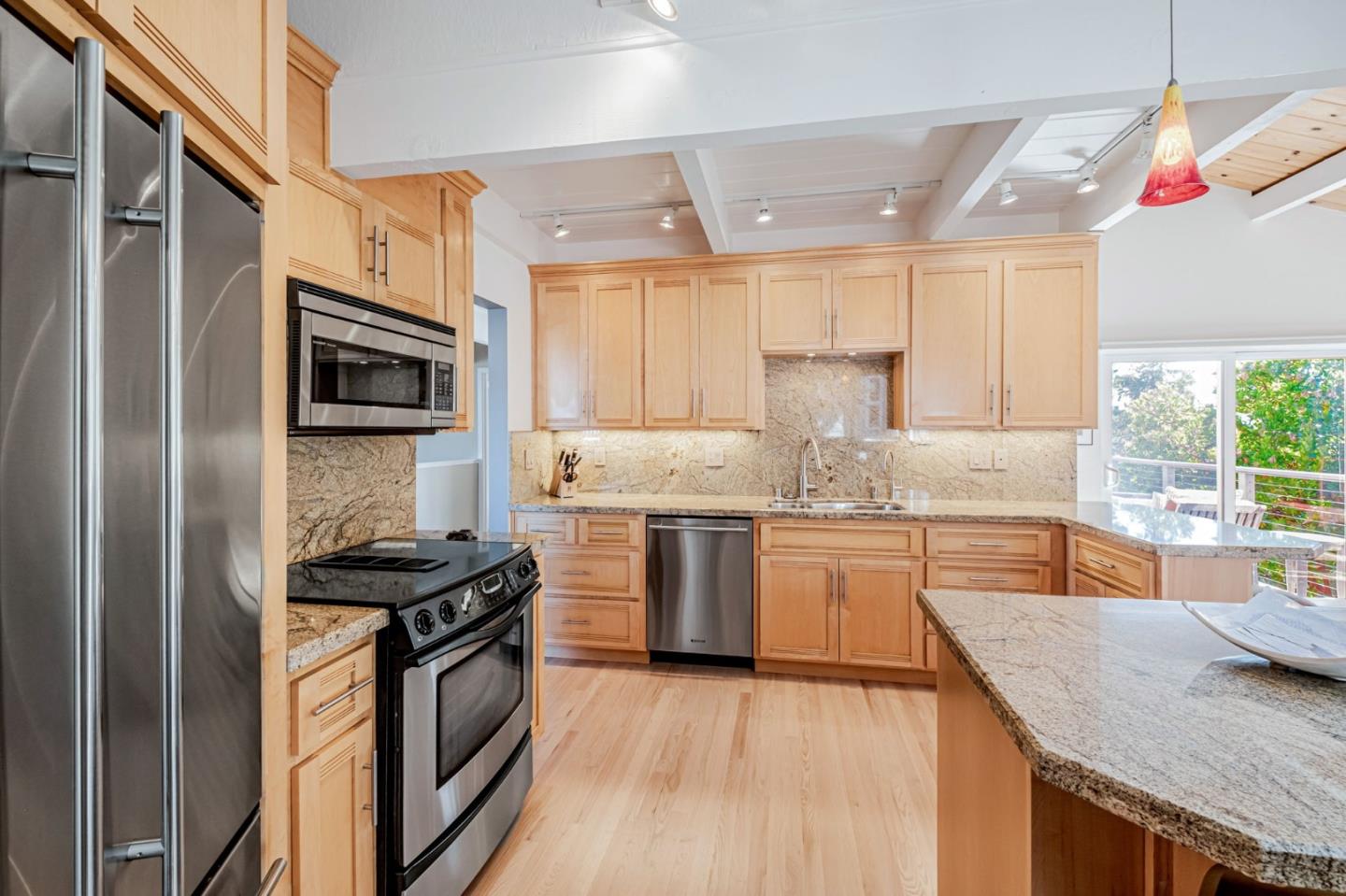 Detail Gallery Image 9 of 43 For 155 Farallon Ct, Aptos,  CA 95003 - 4 Beds | 3 Baths