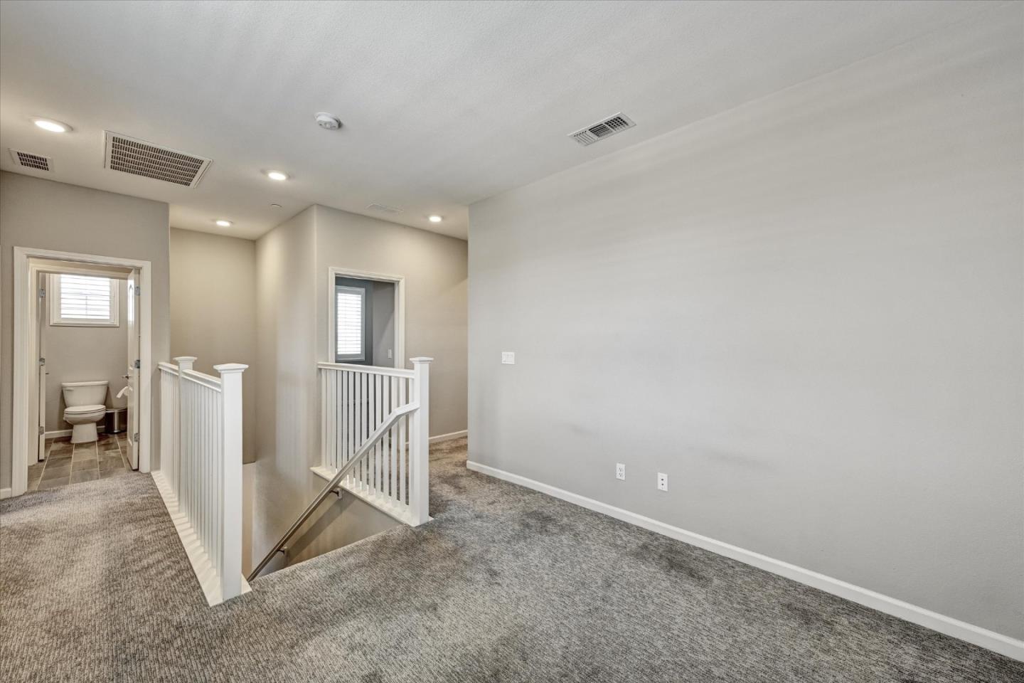 Detail Gallery Image 16 of 58 For 2466 Buzz Aldrin Way, Sacramento,  CA 95834 - 4 Beds | 3 Baths