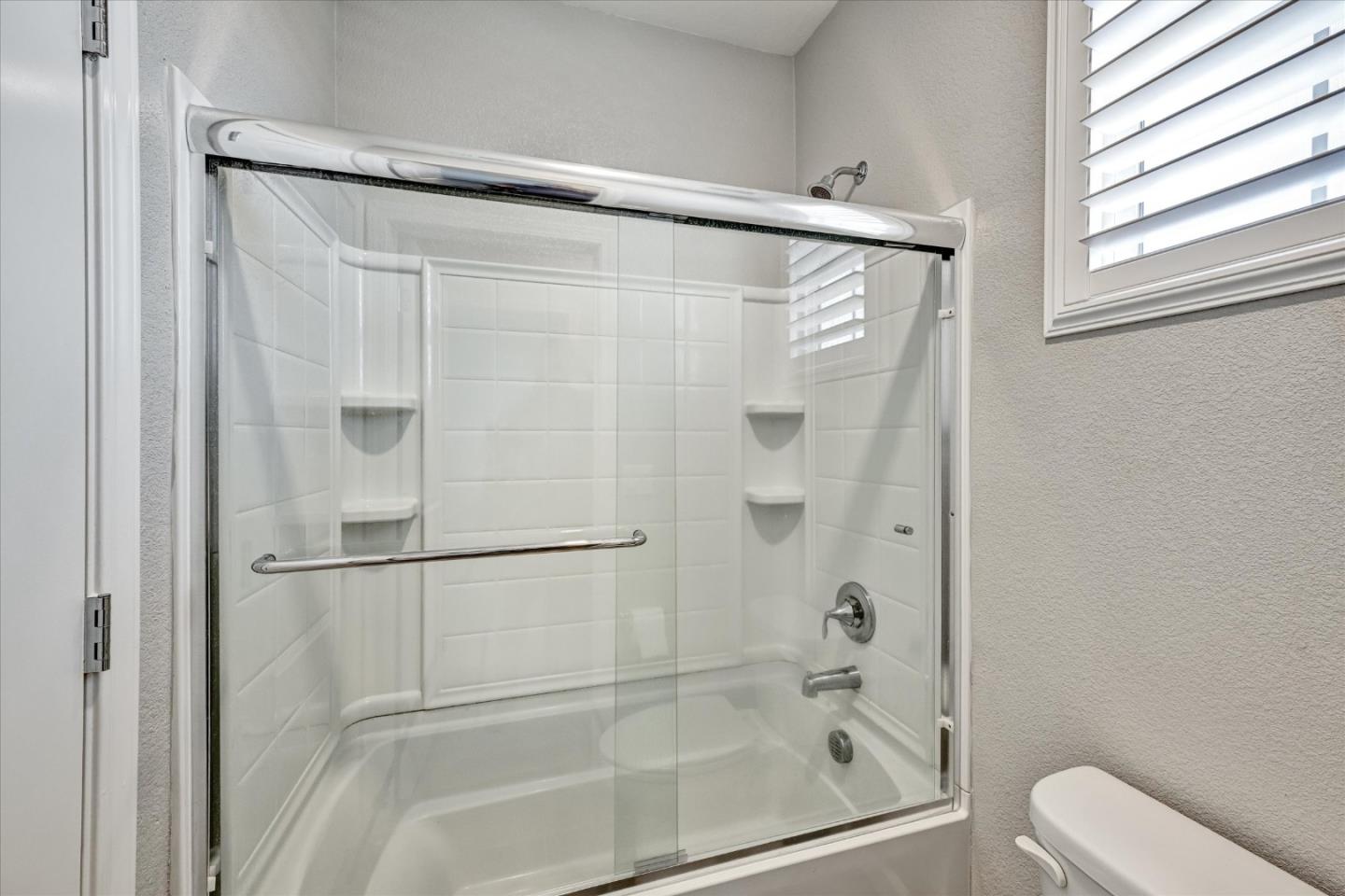 Detail Gallery Image 24 of 58 For 2466 Buzz Aldrin Way, Sacramento,  CA 95834 - 4 Beds | 3 Baths