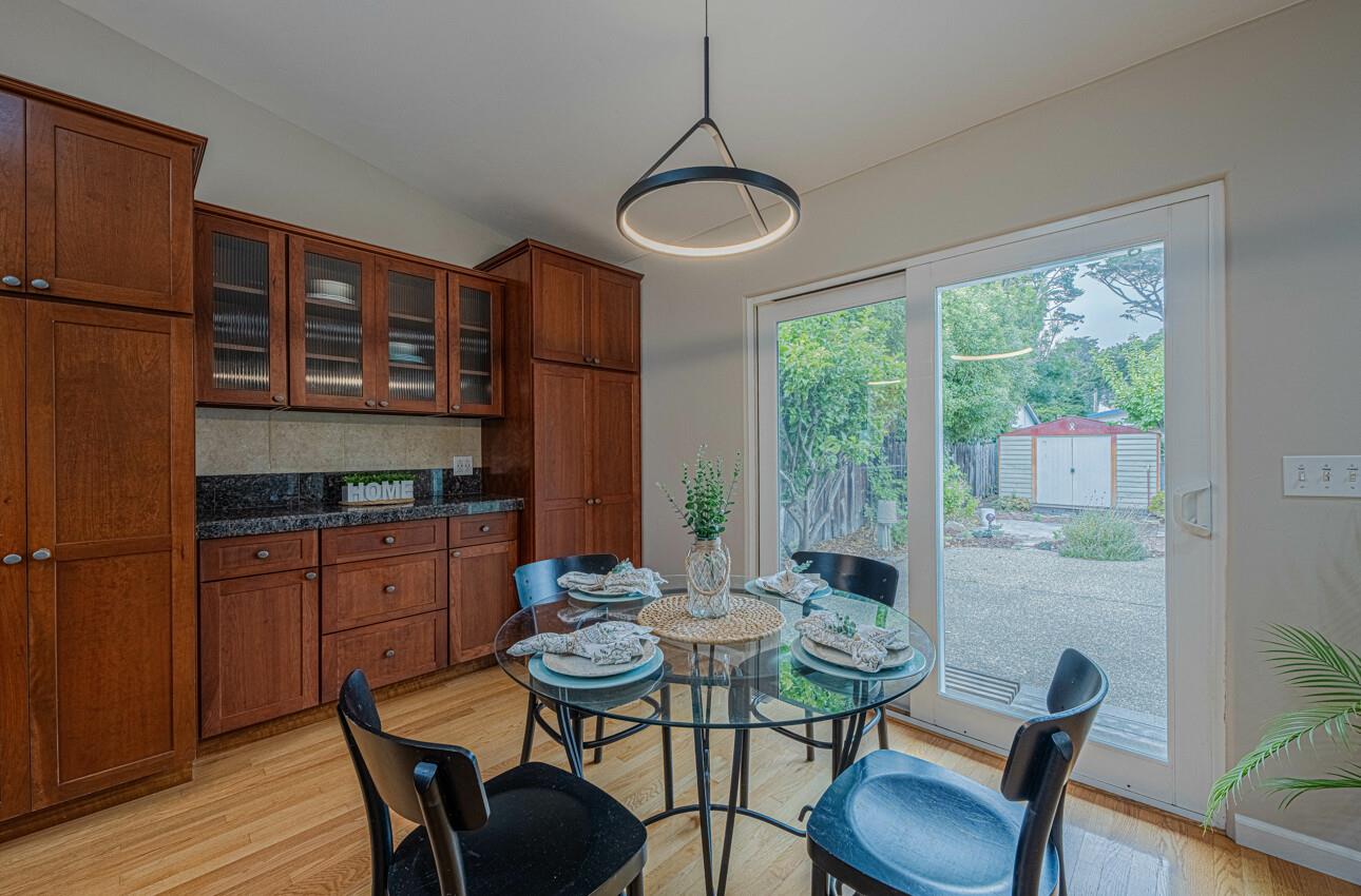 Detail Gallery Image 14 of 40 For 361 Hannon Ave, Monterey,  CA 93940 - 3 Beds | 2 Baths