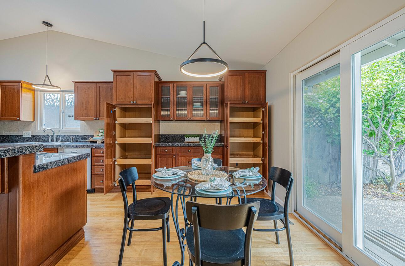 Detail Gallery Image 15 of 40 For 361 Hannon Ave, Monterey,  CA 93940 - 3 Beds | 2 Baths
