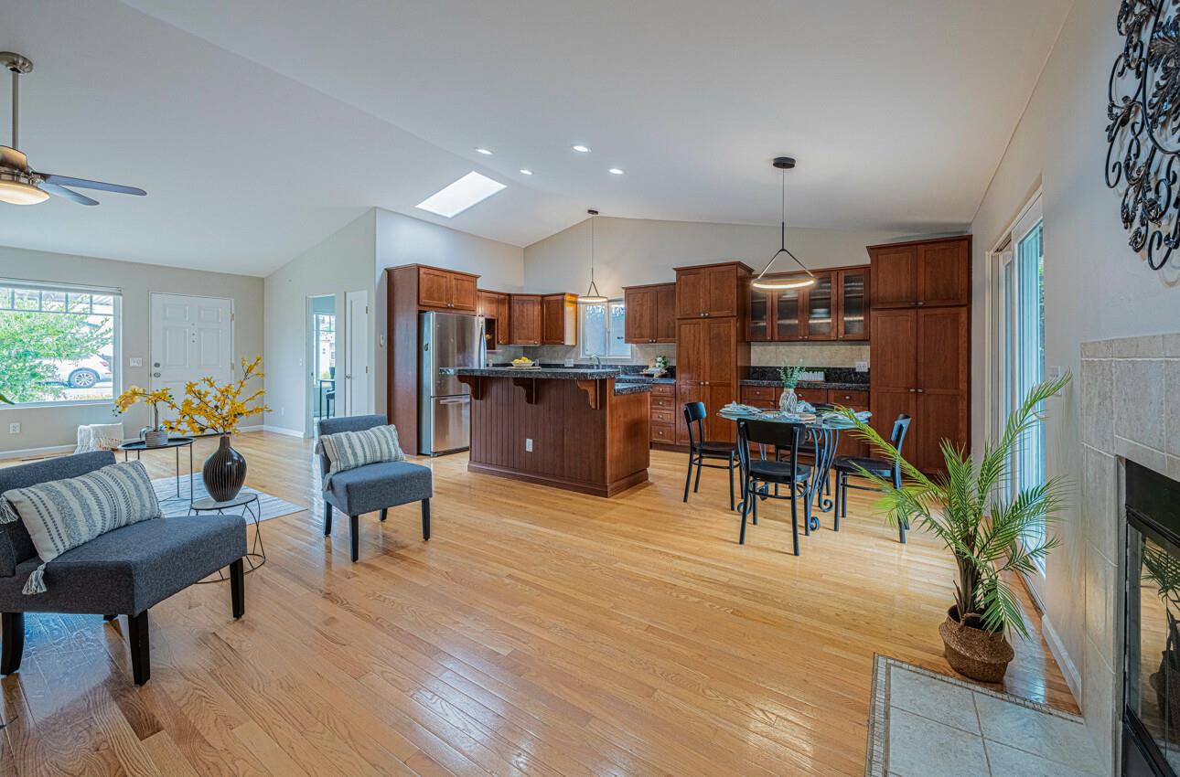 Detail Gallery Image 17 of 40 For 361 Hannon Ave, Monterey,  CA 93940 - 3 Beds | 2 Baths