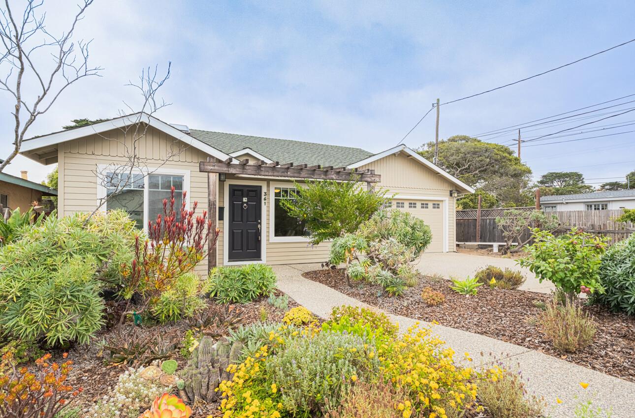 Detail Gallery Image 2 of 40 For 361 Hannon Ave, Monterey,  CA 93940 - 3 Beds | 2 Baths