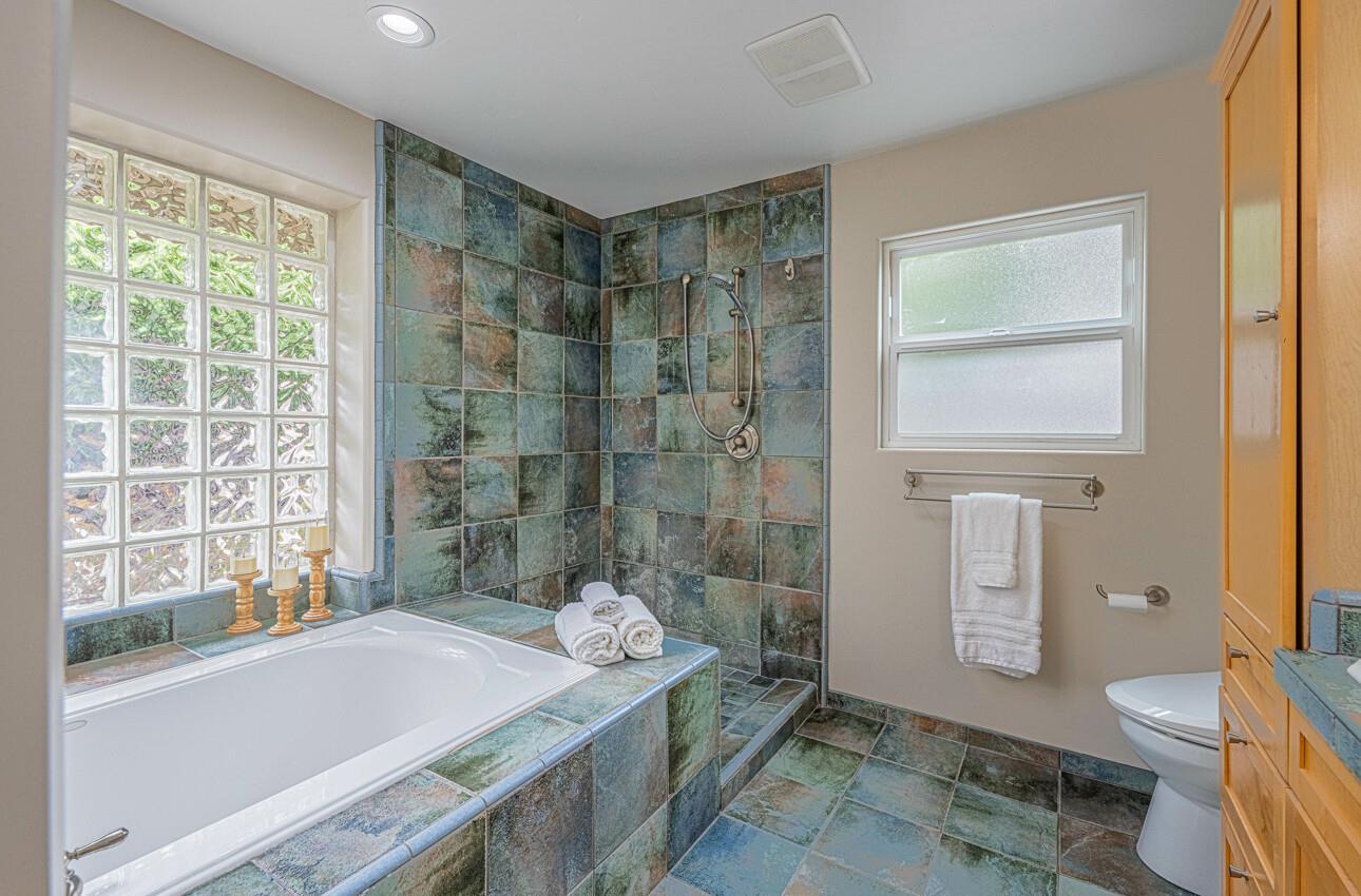Detail Gallery Image 32 of 40 For 361 Hannon Ave, Monterey,  CA 93940 - 3 Beds | 2 Baths