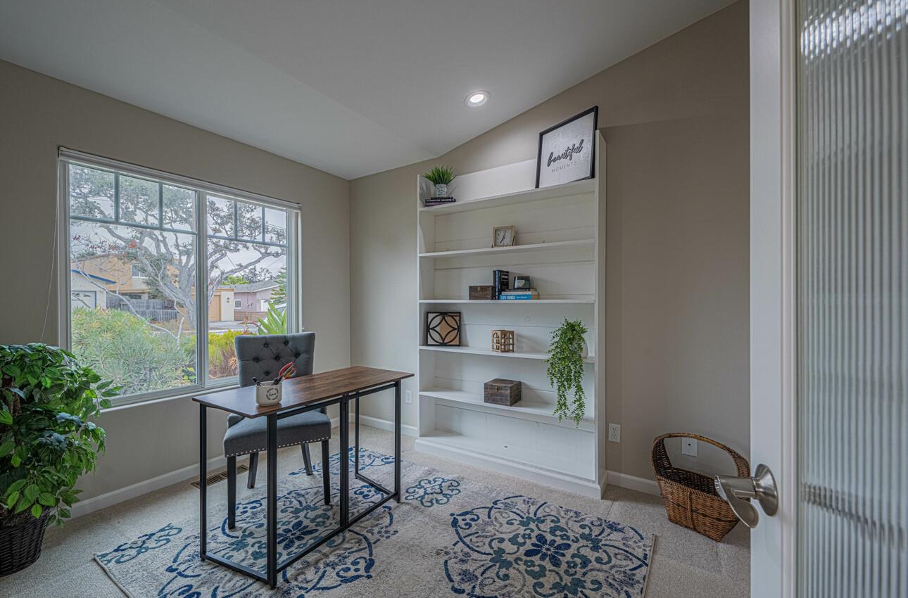 Detail Gallery Image 8 of 40 For 361 Hannon Ave, Monterey,  CA 93940 - 3 Beds | 2 Baths