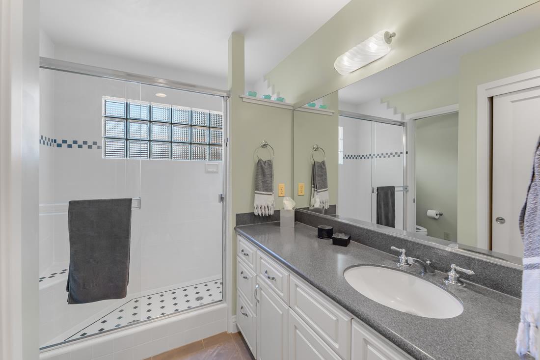 Detail Gallery Image 21 of 28 For 424 S Genevieve Ln, San Jose,  CA 95128 - 3 Beds | 2 Baths