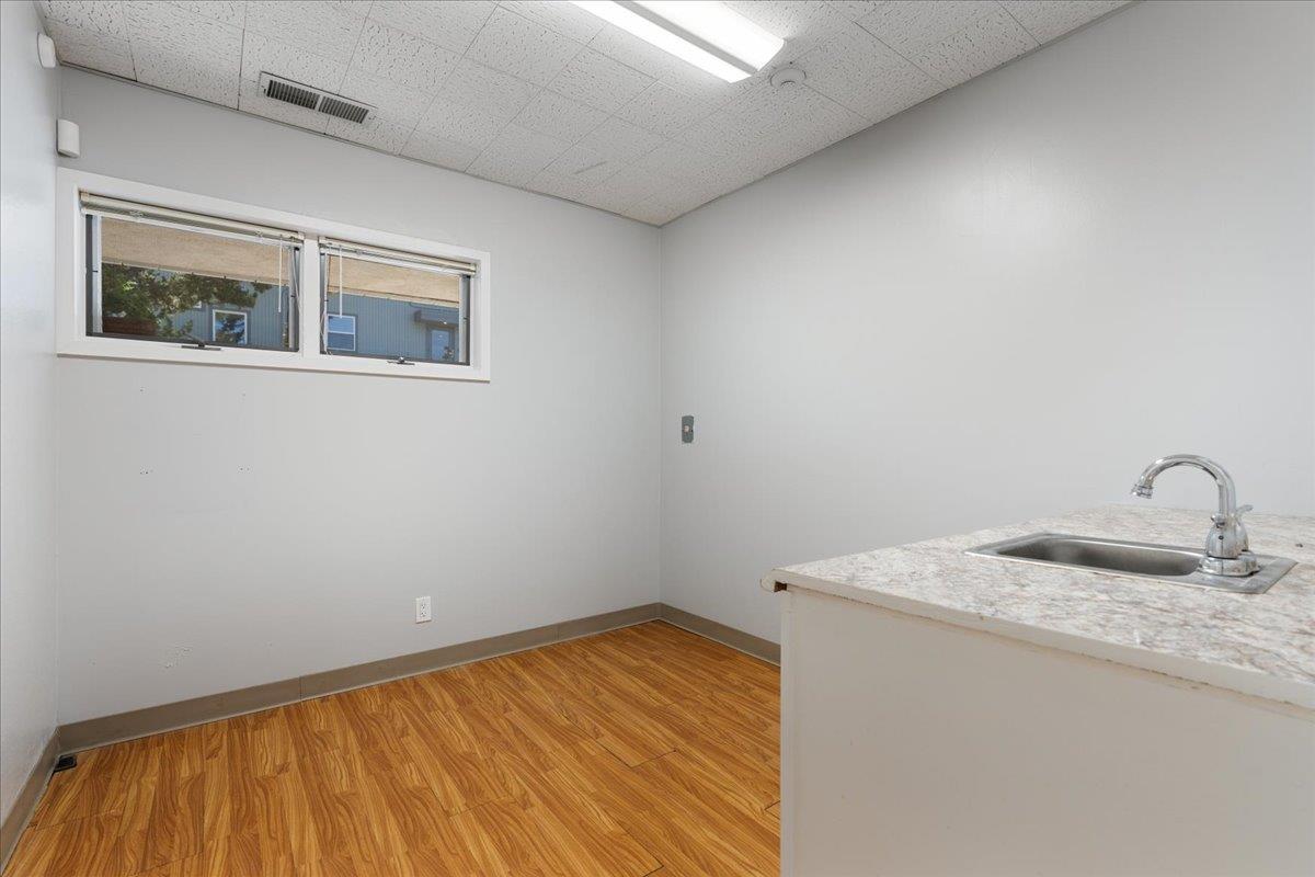 Detail Gallery Image 17 of 71 For 136 Glasson Way, Grass Valley,  CA 95945 - – Beds | – Baths