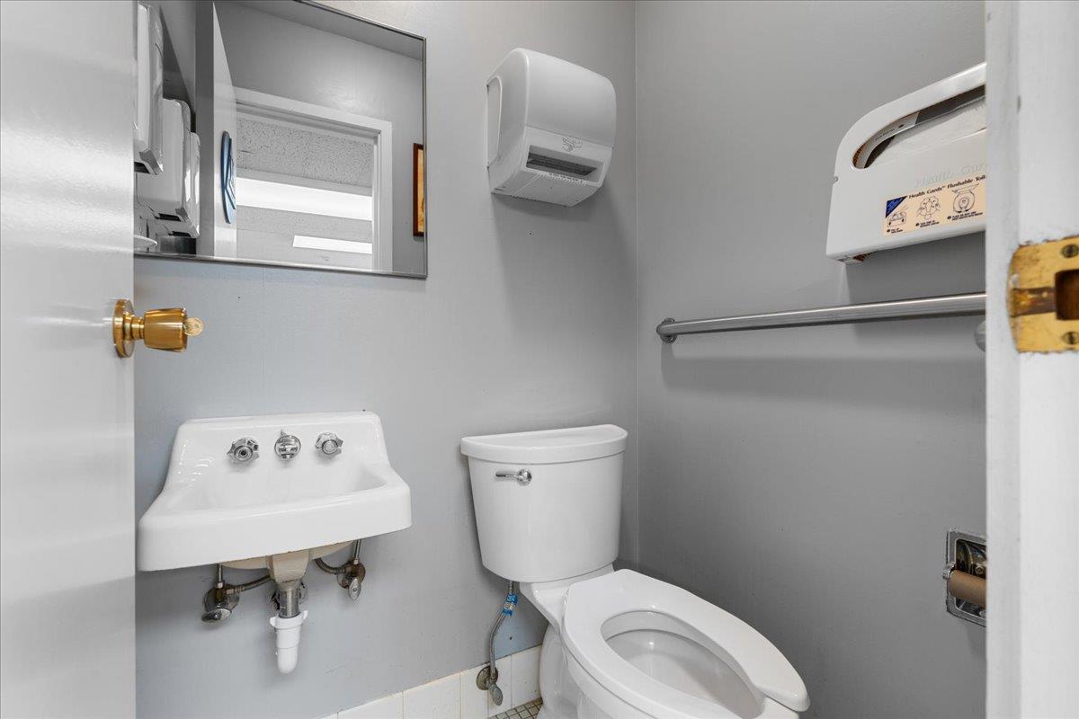 Detail Gallery Image 28 of 71 For 136 Glasson Way, Grass Valley,  CA 95945 - – Beds | – Baths