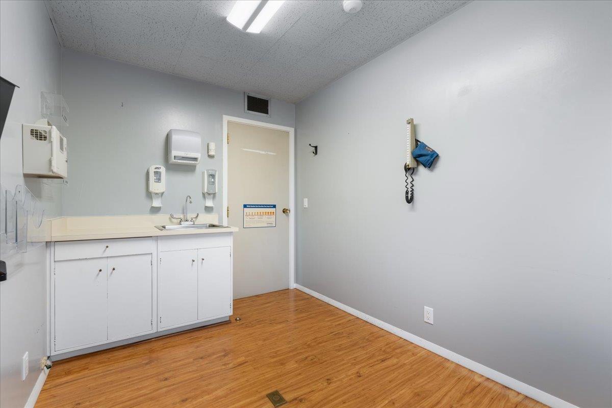 Detail Gallery Image 40 of 71 For 136 Glasson Way, Grass Valley,  CA 95945 - – Beds | – Baths