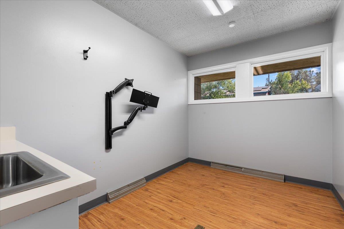 Detail Gallery Image 41 of 71 For 136 Glasson Way, Grass Valley,  CA 95945 - – Beds | – Baths