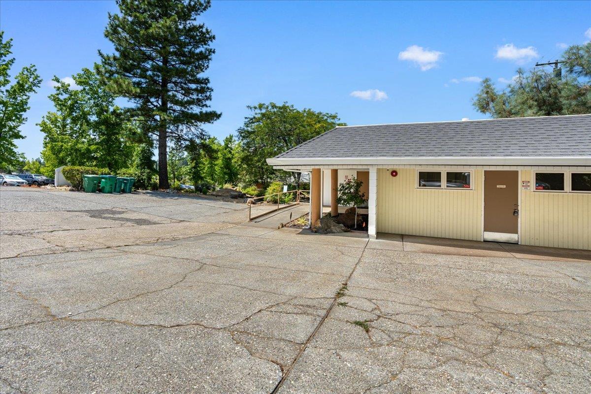 Detail Gallery Image 5 of 71 For 136 Glasson Way, Grass Valley,  CA 95945 - – Beds | – Baths