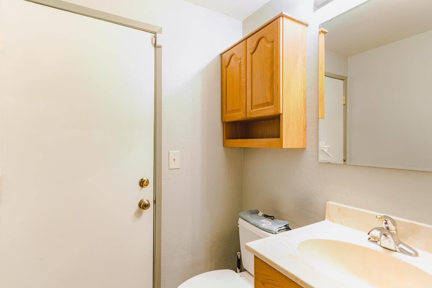Detail Gallery Image 16 of 35 For 4234 Rosenbaum Ave, San Jose,  CA 95136 - 4 Beds | 2/1 Baths