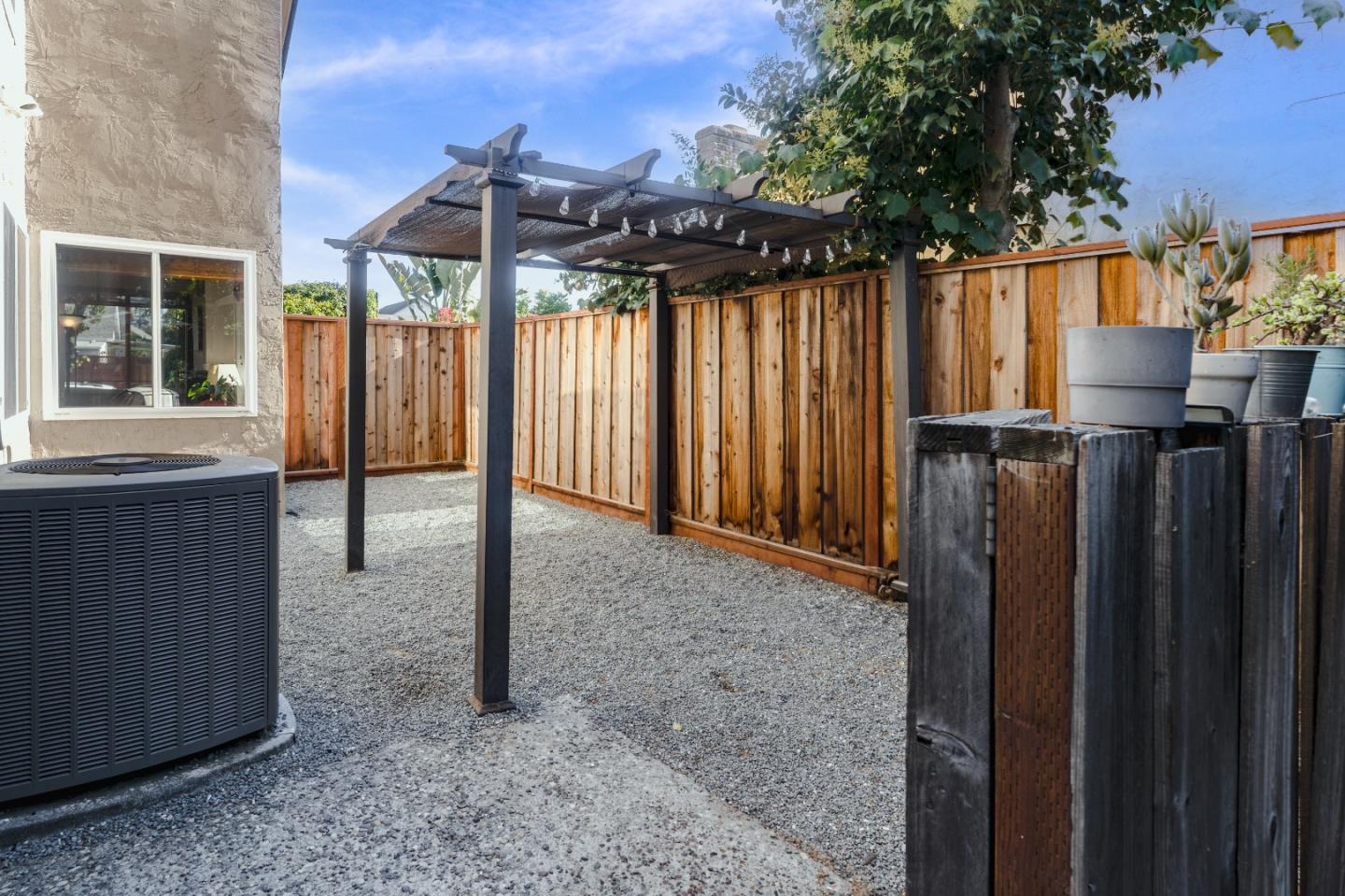 Detail Gallery Image 18 of 35 For 4234 Rosenbaum Ave, San Jose,  CA 95136 - 4 Beds | 2/1 Baths