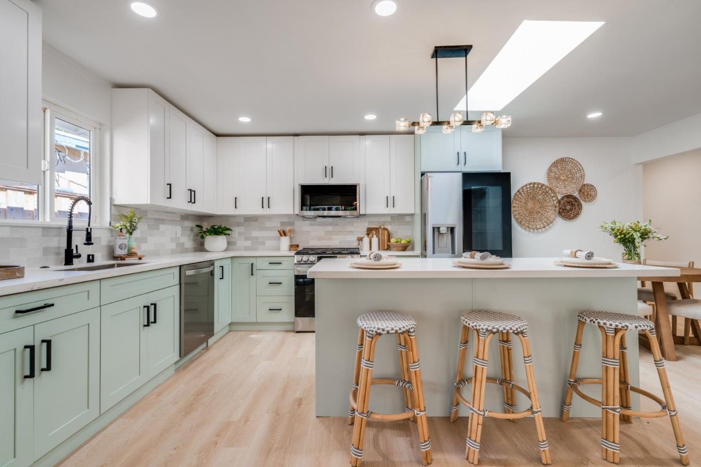 Detail Gallery Image 17 of 69 For 506 Bayview Dr, Aptos,  CA 95003 - 3 Beds | 2 Baths