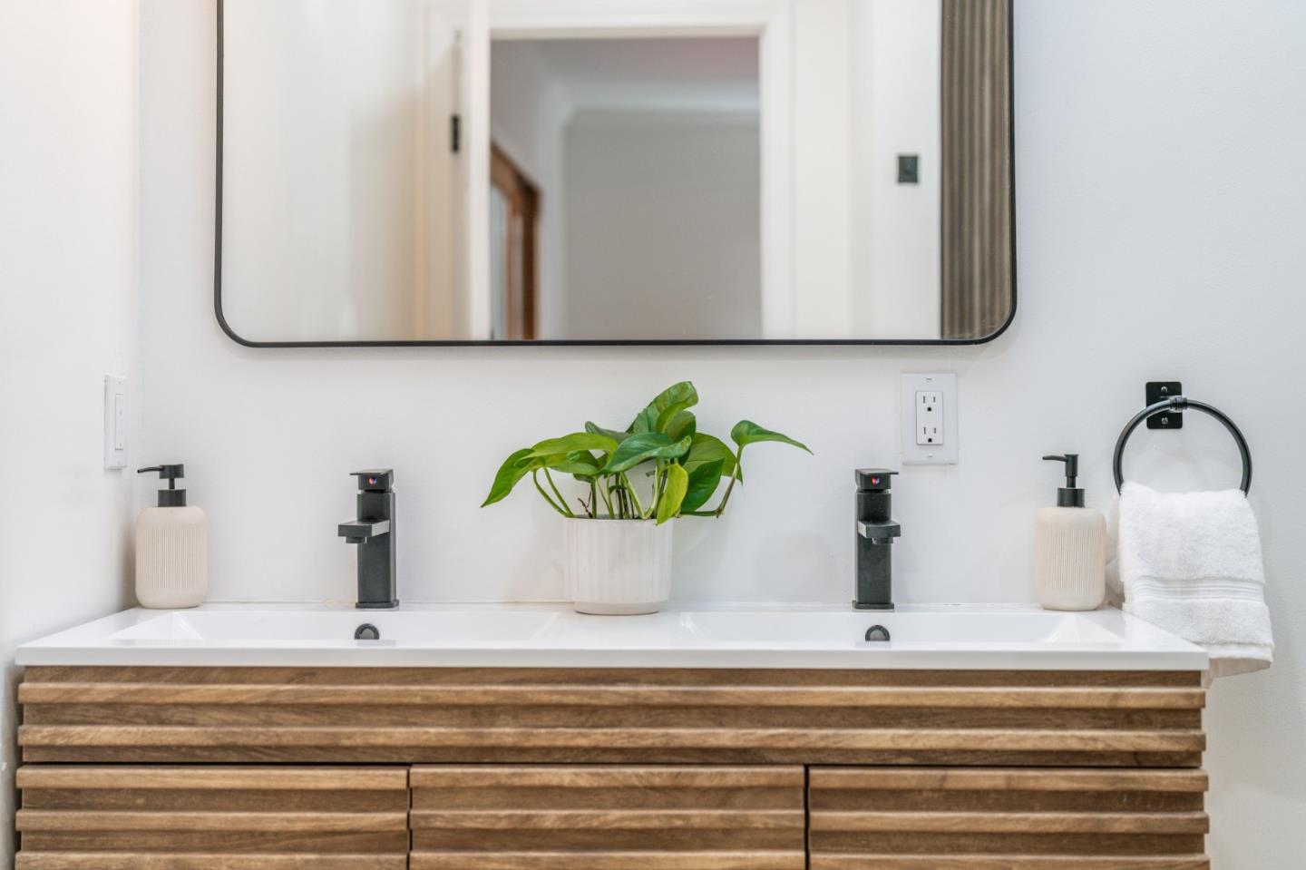 Detail Gallery Image 47 of 69 For 506 Bayview Dr, Aptos,  CA 95003 - 3 Beds | 2 Baths