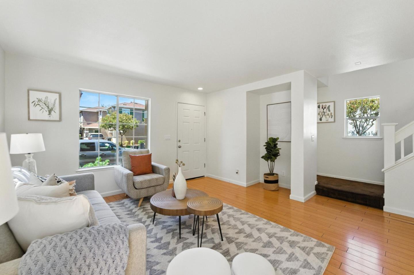Detail Gallery Image 9 of 32 For 1417 Firestone Loop, San Jose,  CA 95116 - 3 Beds | 2/1 Baths