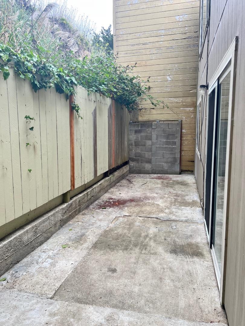 Detail Gallery Image 8 of 9 For 65 Lausanne Ave, Daly City,  CA 94014 - 1 Beds | 1 Baths