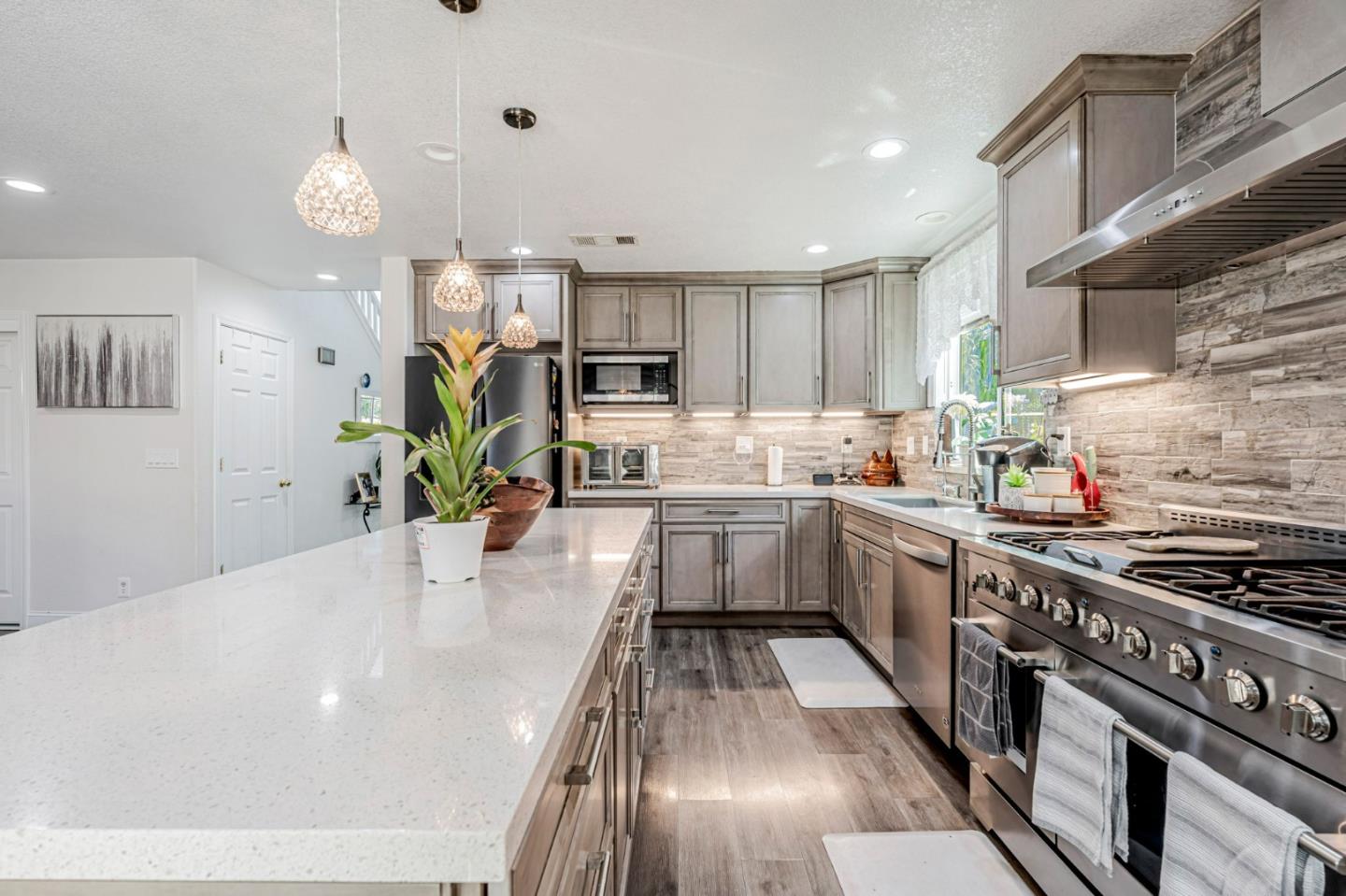 Detail Gallery Image 9 of 30 For 615 Heron Dr, Los Banos,  CA 93635 - 5 Beds | 3 Baths