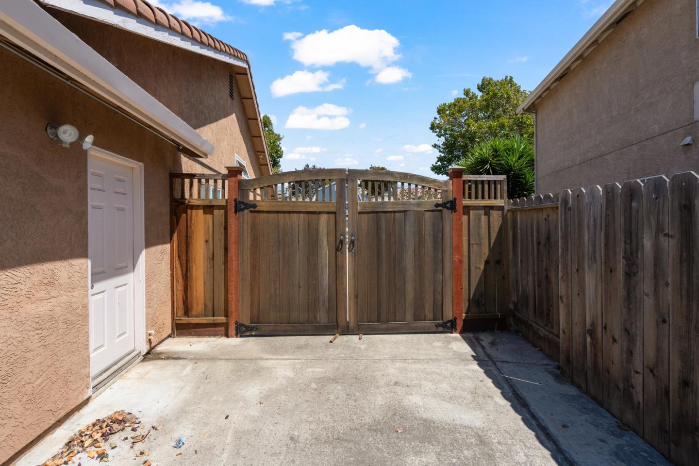 Detail Gallery Image 39 of 53 For 2190 Glarner St, Hollister,  CA 95023 - 3 Beds | 2 Baths