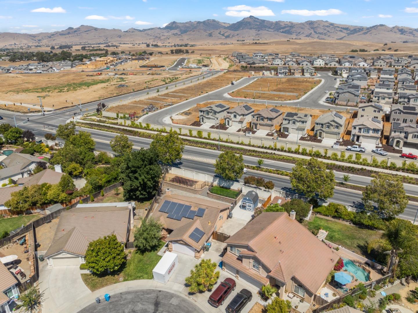 Detail Gallery Image 49 of 53 For 2190 Glarner St, Hollister,  CA 95023 - 3 Beds | 2 Baths