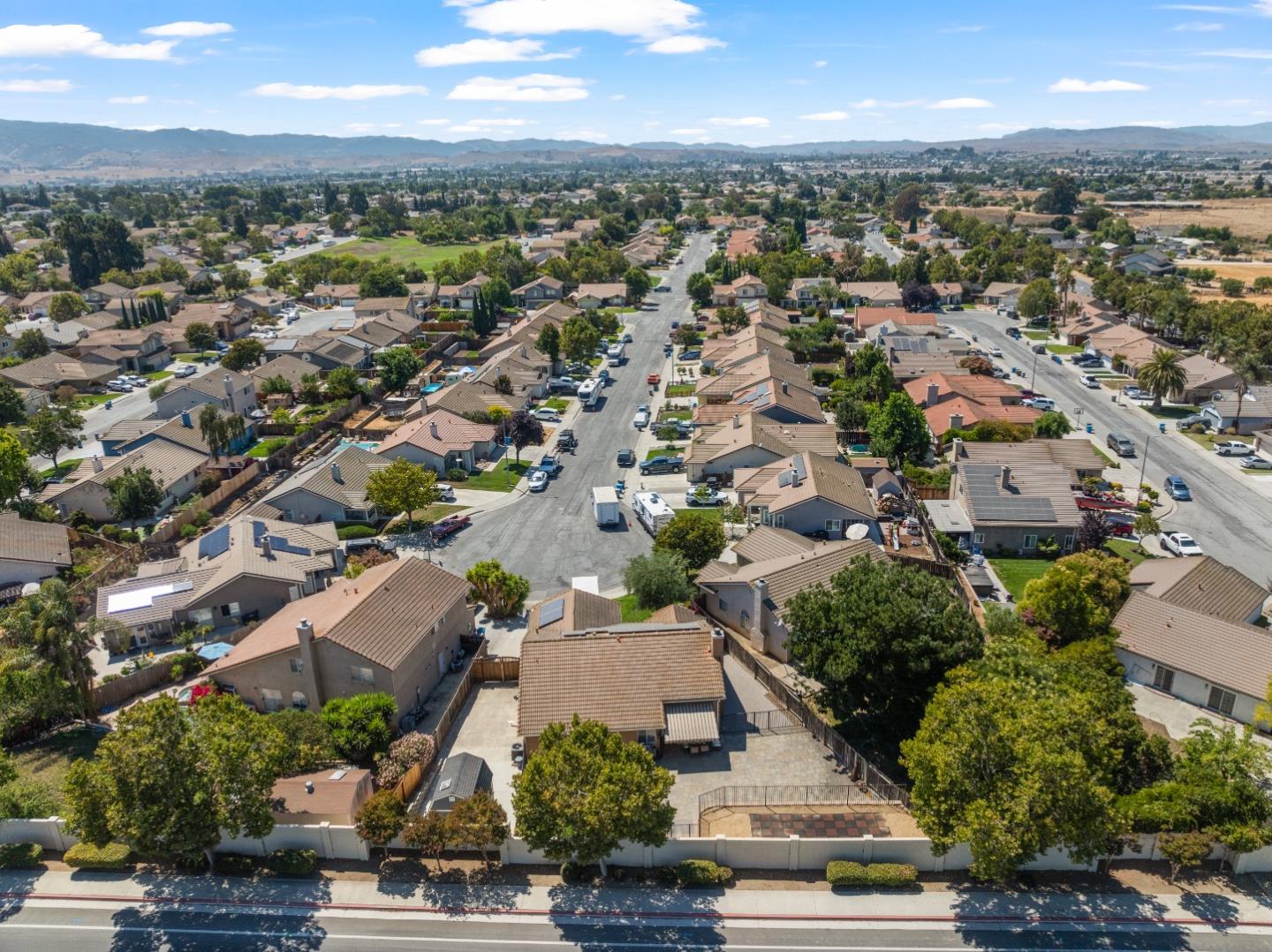 Detail Gallery Image 51 of 53 For 2190 Glarner St, Hollister,  CA 95023 - 3 Beds | 2 Baths