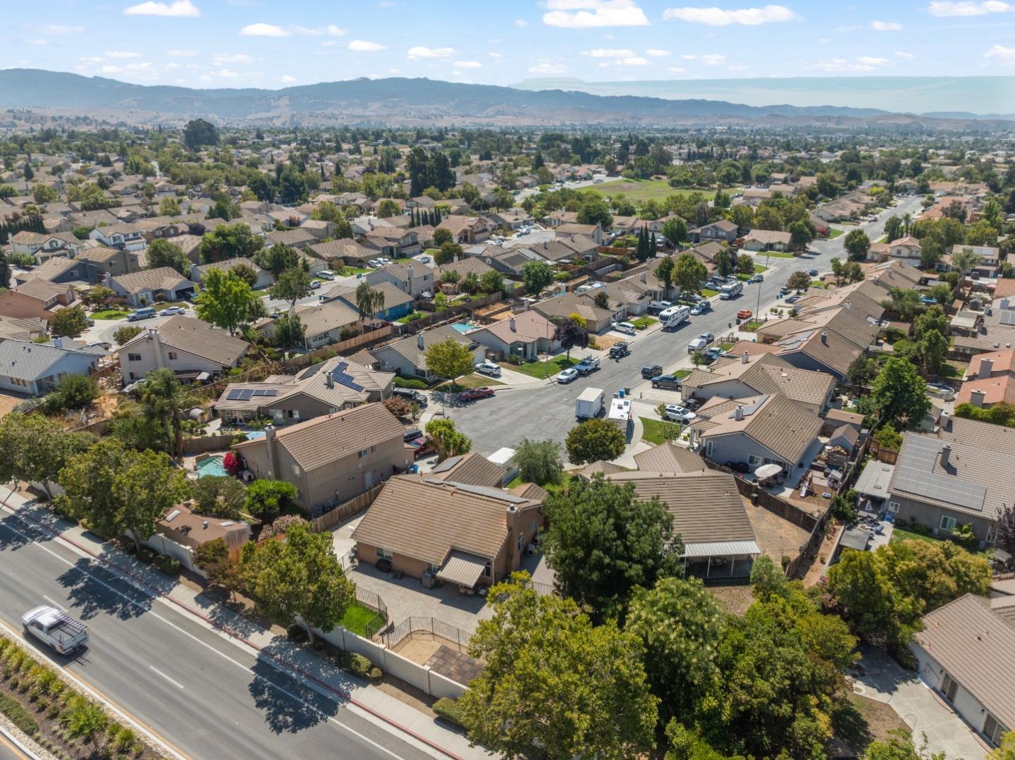 Detail Gallery Image 52 of 53 For 2190 Glarner St, Hollister,  CA 95023 - 3 Beds | 2 Baths