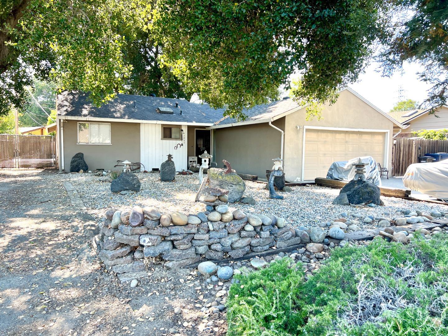 Detail Gallery Image 1 of 1 For 1847 Fallen Leaf Ln, Los Altos,  CA 94024 - – Beds | – Baths