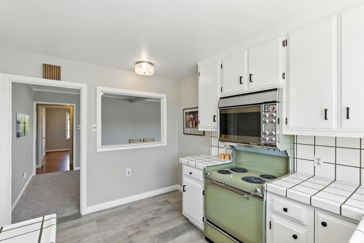 Detail Gallery Image 12 of 25 For 412 Briarwood Dr, South San Francisco,  CA 94080 - 3 Beds | 1 Baths