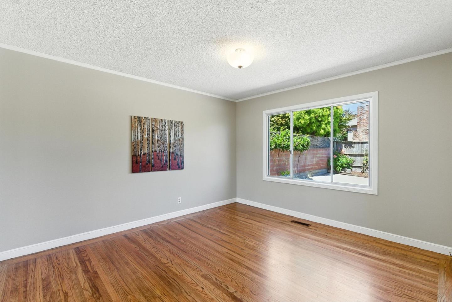 Detail Gallery Image 13 of 25 For 412 Briarwood Dr, South San Francisco,  CA 94080 - 3 Beds | 1 Baths
