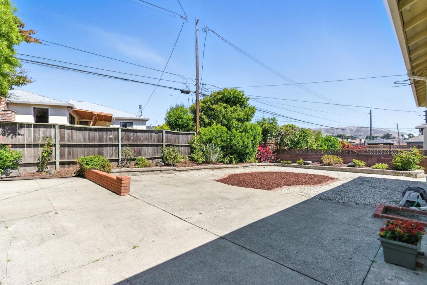 Detail Gallery Image 22 of 25 For 412 Briarwood Dr, South San Francisco,  CA 94080 - 3 Beds | 1 Baths