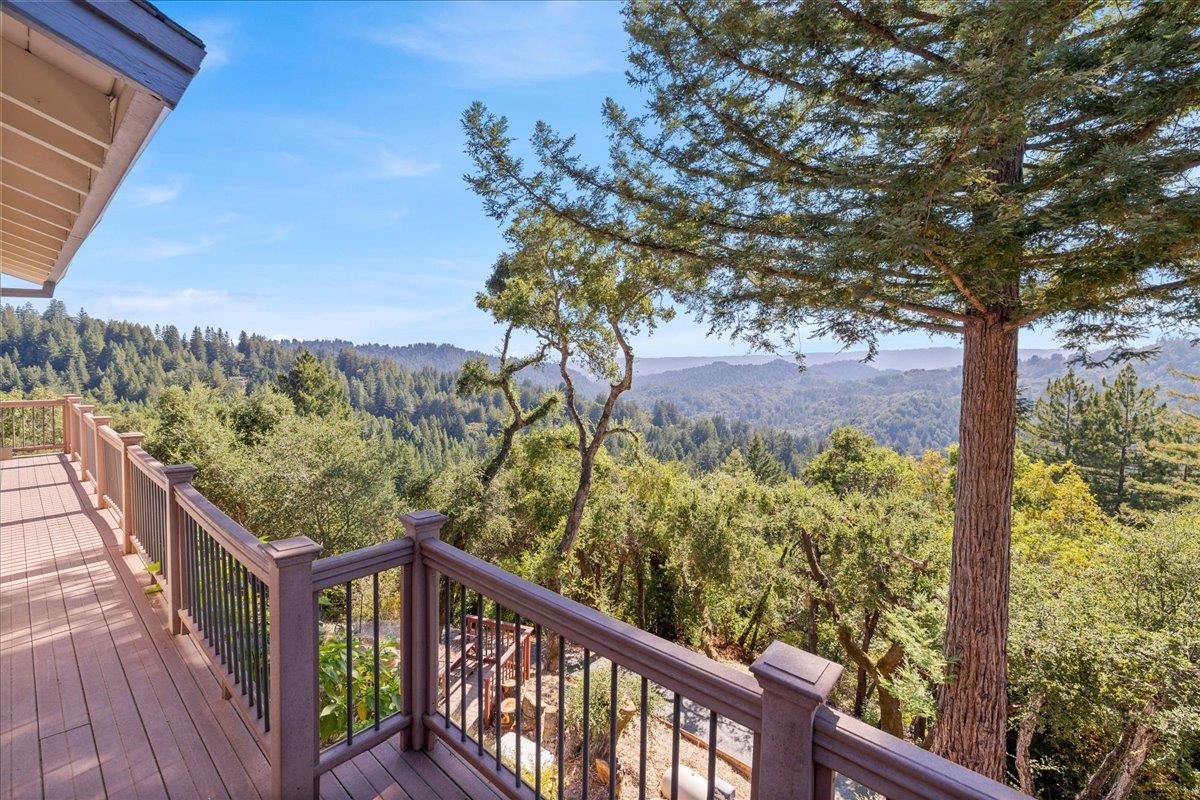 Detail Gallery Image 12 of 29 For 25435 Hutchinson Rd, Los Gatos,  CA 95033 - 4 Beds | 2/1 Baths