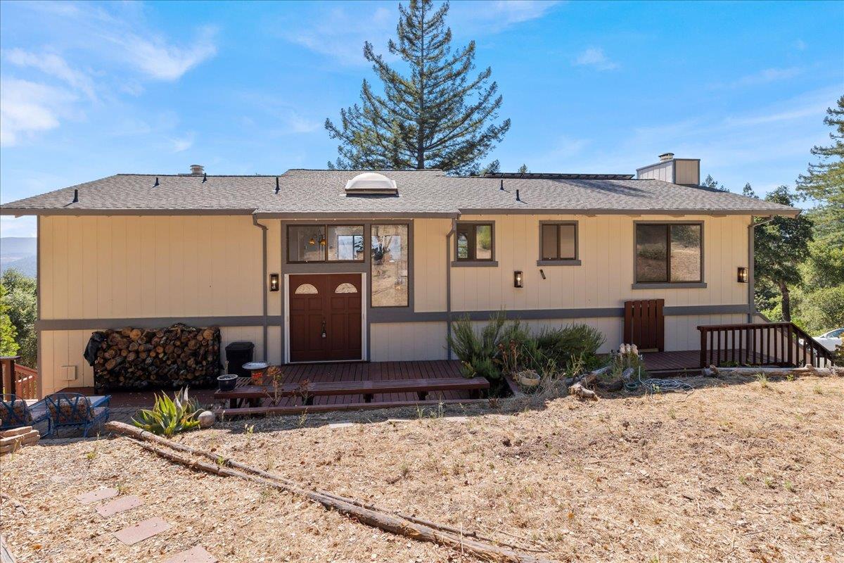 Detail Gallery Image 2 of 29 For 25435 Hutchinson Rd, Los Gatos,  CA 95033 - 4 Beds | 2/1 Baths