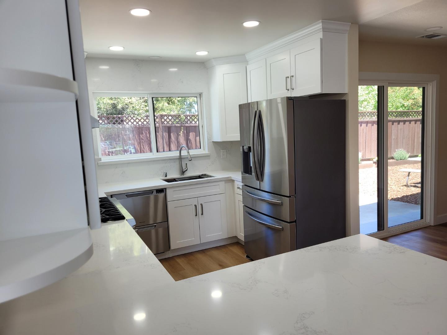 Detail Gallery Image 11 of 33 For 315 Colleen Ct, Morgan Hill,  CA 95037 - 3 Beds | 2 Baths
