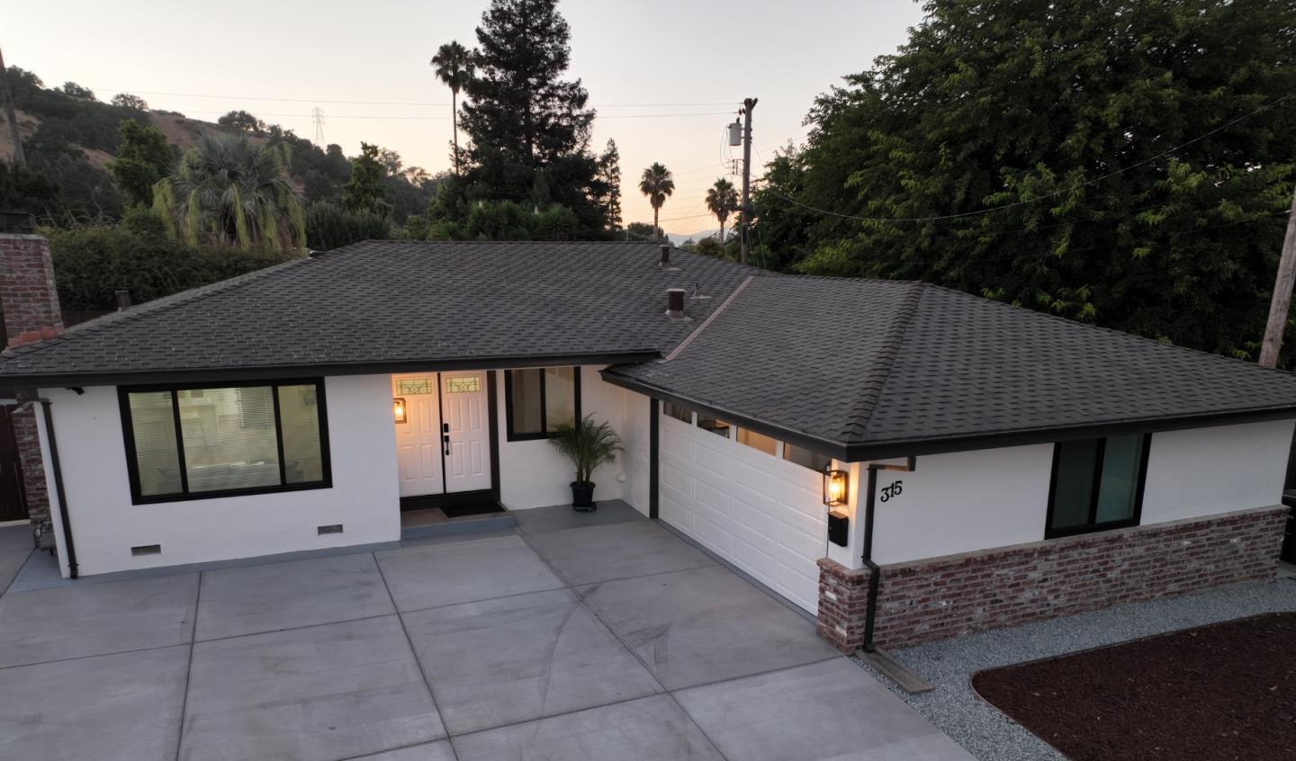 Detail Gallery Image 3 of 33 For 315 Colleen Ct, Morgan Hill,  CA 95037 - 3 Beds | 2 Baths